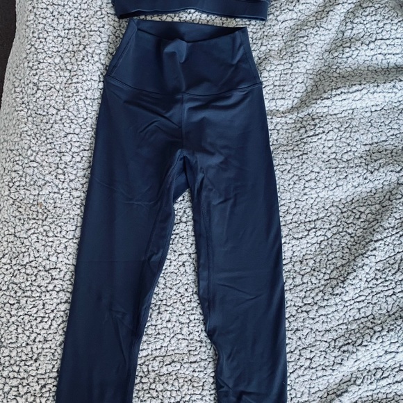 Flexxfit gray sports bra & leggings - almost new! - Picture 3 of 4